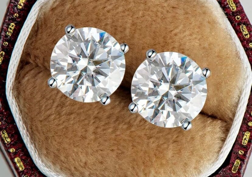 Stud earrings real hot sale
